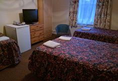 Lain-lain 4 A To B Hotel