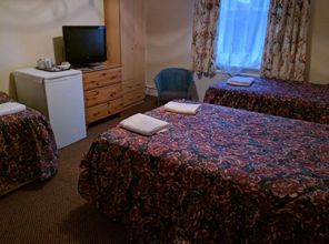 Lain-lain 4 A To B Hotel