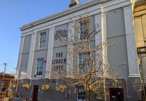 Lain-lain The Linden Tree