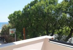 其他 4 Troulis Apartments