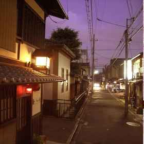 โรงแรมมุนโดะ 1, โรงแรม & ที่พัก คุเซกัน