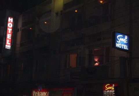 Others Hotel Samrat