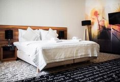 Others 4 Hotel Piano