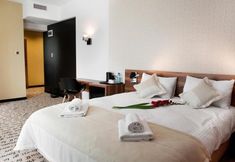 기타 5 Hotel Piano