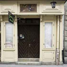 Flower Rooms & Apartments 1, Khách sạn The Spiski Palace