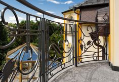 Others 5 Grape Hotel