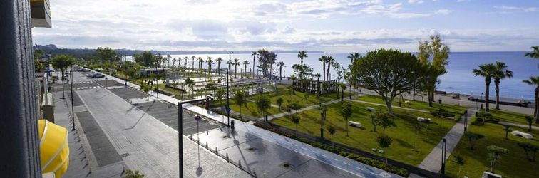 Khác Sea Side Hotel