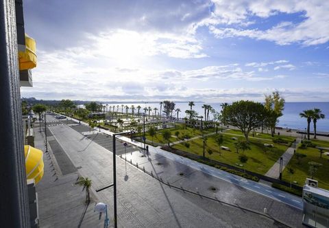 Khác Sea Side Hotel