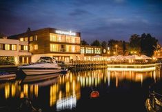 其他 3 Hotel Port 110