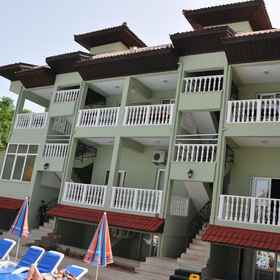 Truva Apart1 , 飯店图伦奇海滩