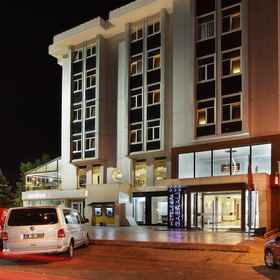 Gabrali Hotel1 , 飯店泰基尔达