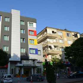 Norton Hotel1 , 飯店加济安泰普