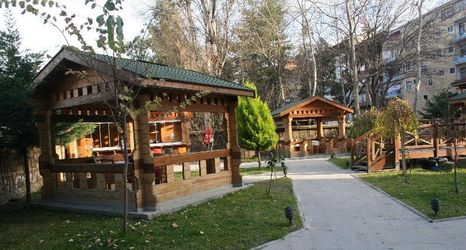 Lain-lain 2 Sandal Otel