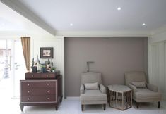 Others 5 Sasha House