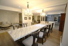 Others 7 Sasha House