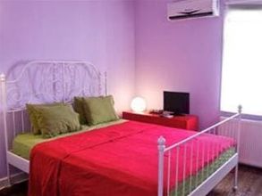 Lainnya 4 Pembe Cati