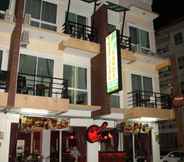 Bangunan 5 Tropical Sands Guesthouse