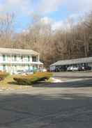 null Green Valley Motel