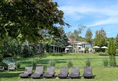 Lain-lain 7 Hamlet Inn