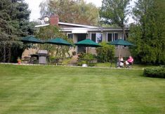 Lain-lain 3 Hamlet Inn