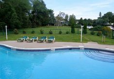 Lain-lain 4 Hamlet Inn