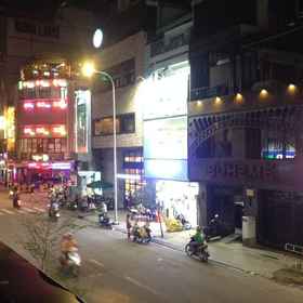 Suite Travelers Inn 1, Hotel Tran Huu Trang Cai Luong Theater