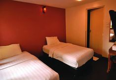 อื่นๆ 2 Classic Inn