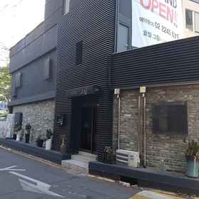 Grim Hotel in Dongdaemoon 1, Hotel Dobong-dong