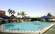 Kolam Renang 2 Comfort Hotel