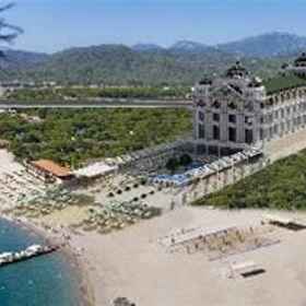 Elegance Beach Resort1 , 飯店Balmy Beach resort