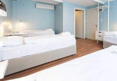 Others 4 Caupo Hostel