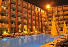 기타 3 Club Tess Hotel