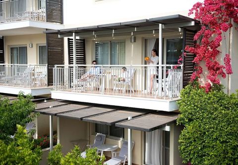 Khác Sunwing Side West Beach