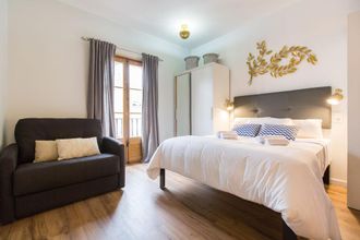 Others 4 En Ferran By The Streets