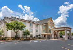 Others 2 Comfort Inn & Suites