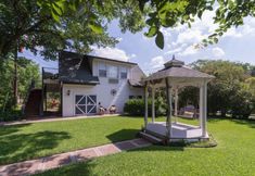 Others 3 Texas White House