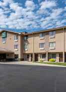 null Quality Inn & Suites Warren