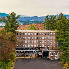 普萊西德湖松樹飯店1 , 飯店John Brown Farm and Gravesite