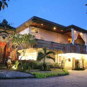 The Alit 1, Hotel Terminal Kedatangan Domestik - Bandar Udara Internasional Ngurah Rai (DPS)