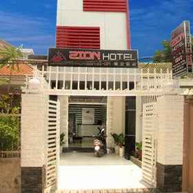Zion Hotel Danang 1, Hotel Nhà thờ Tiền hiền Làng An Hải và Thoại Ngọc Hầu