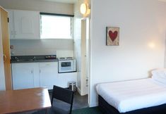 Khác 3 Forgotten World Motel