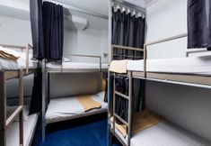 Bedroom 3 Blue Jazz Hostel