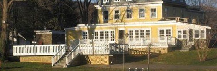 Others Antons On The Lake