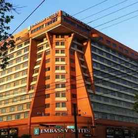 Hotel Embassy Suites by Hilton Valencia1 , 飯店Escuela Mariscal Sucre Airport (MYC)