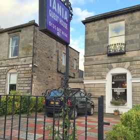 Tania Guest House 1, Hotel Arena Balap Kuda Musselburgh
