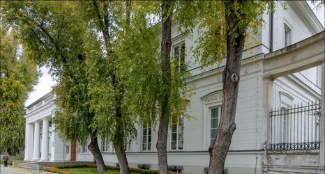 Others 2 P&O Plac Bankowy 4