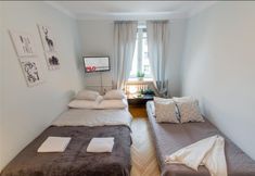 Others 3 P&O Plac Bankowy 4