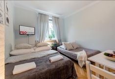 Others 4 P&O Plac Bankowy 4