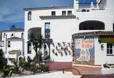 Others 5 Pueblo Evita