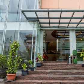 Raffleshom Hotel 1, Hotel HQ